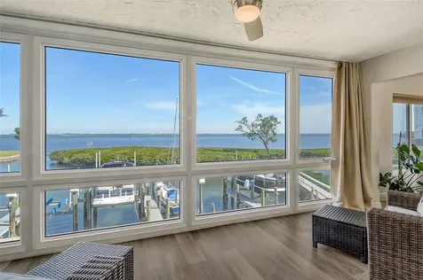 4960 Gulf Of Mexico Drive Longboat Key FL 34228