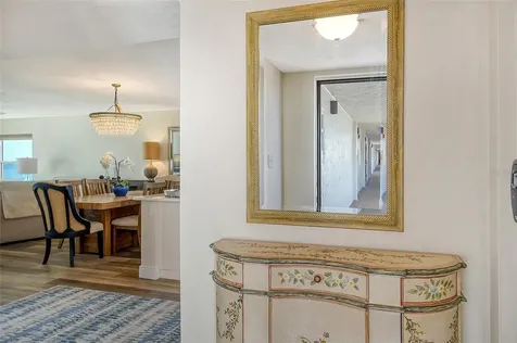 4960 Gulf Of Mexico Drive Longboat Key FL 34228