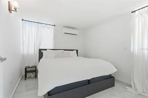 91 - E Calle Kennedy Dorado PR 00646