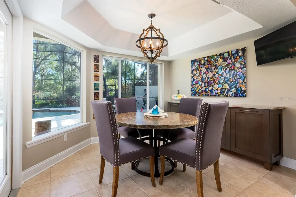 195 W Spring Lake Drive Altamonte Springs FL 32714