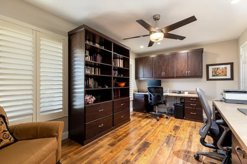 195 W Spring Lake Drive Altamonte Springs FL 32714