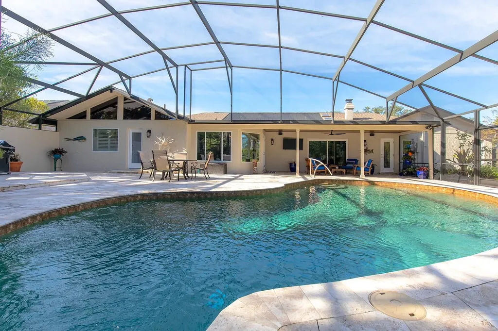 195 W Spring Lake Drive Altamonte Springs FL 32714