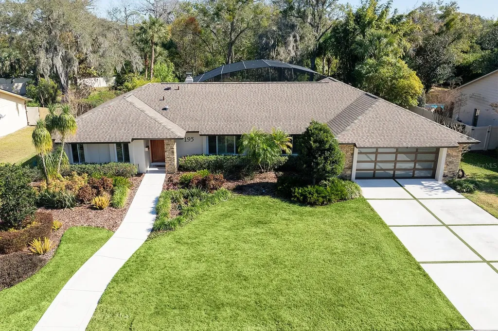 195 W Spring Lake Drive Altamonte Springs FL 32714