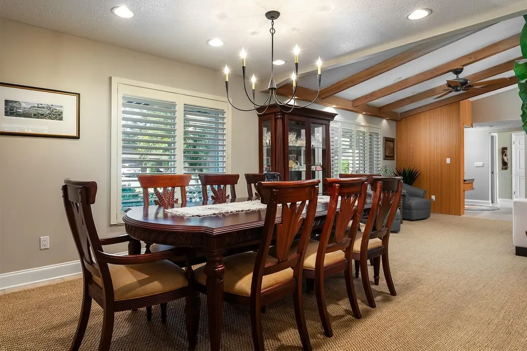 195 W Spring Lake Drive Altamonte Springs FL 32714