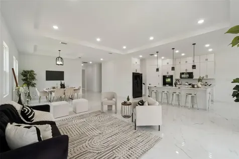 18806 Seaview Street Orlando FL 32833