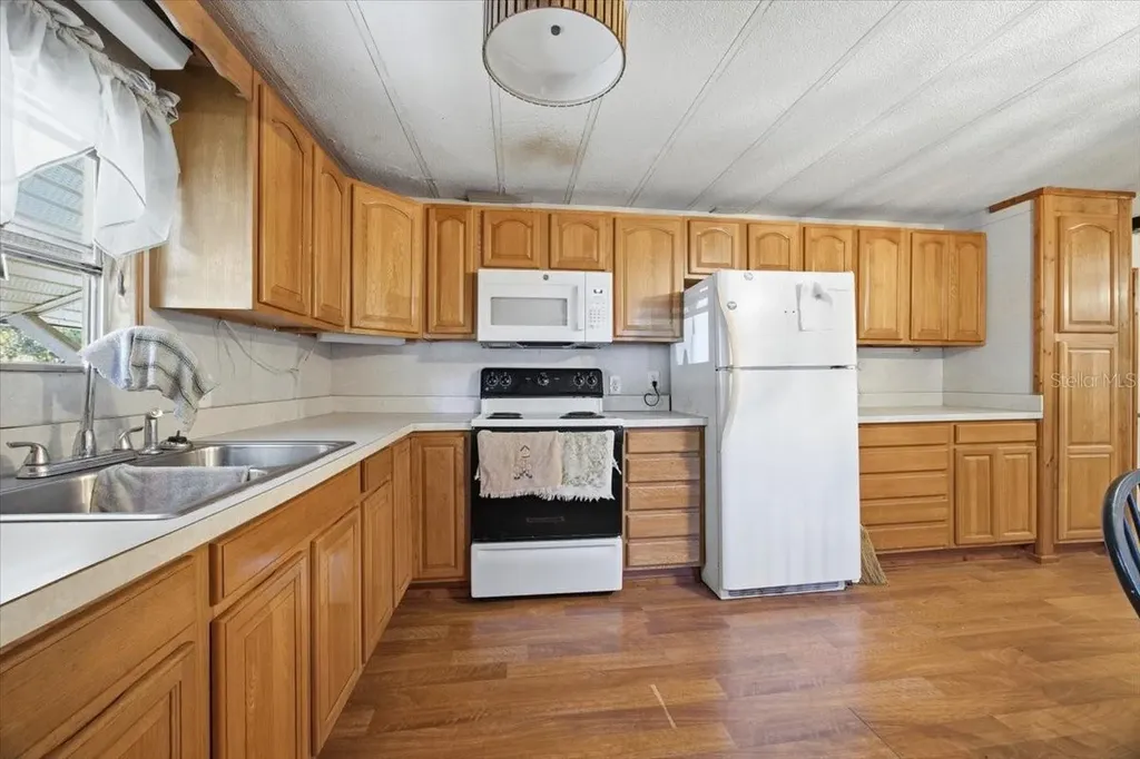 10513 Lynnwood Avenue Lake Wales FL 33898