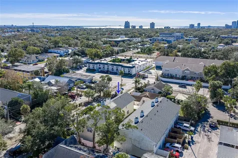 307 S Bungalow Park Avenue Tampa FL 33609
