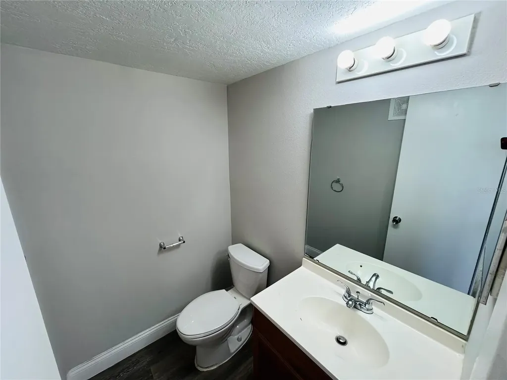 2791 L B Mcleod Road Orlando FL 32805