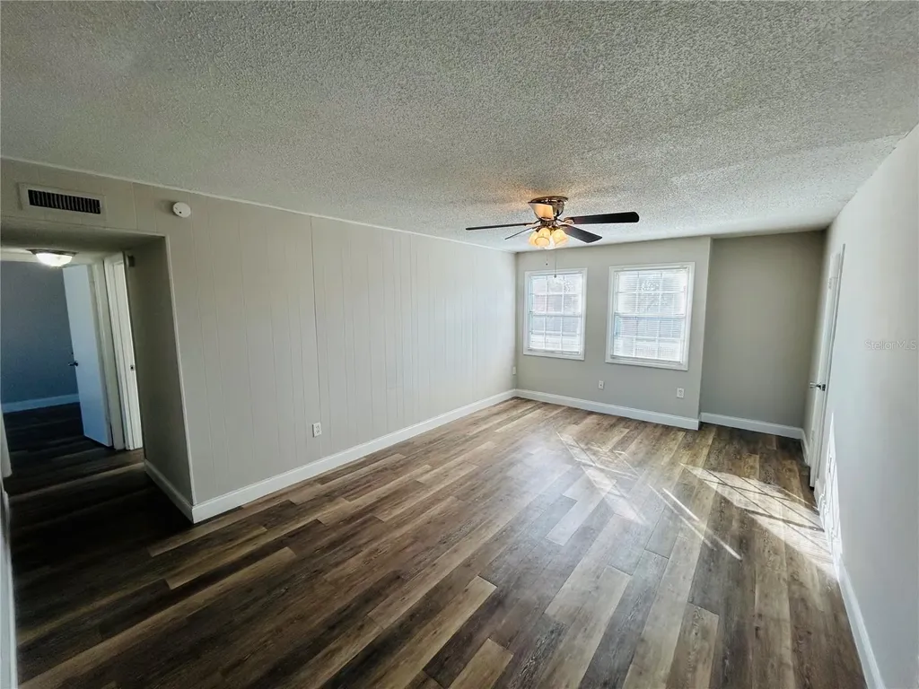 2791 L B Mcleod Road Orlando FL 32805