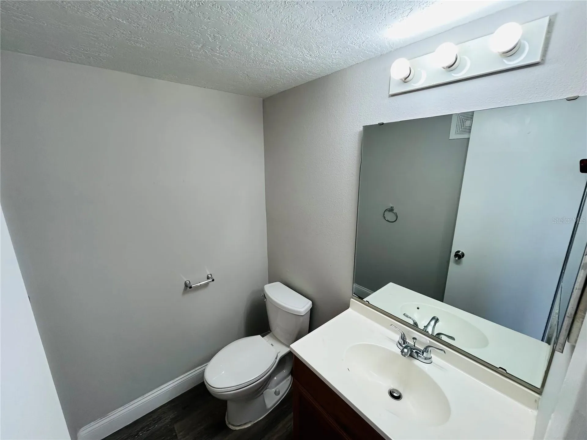 2791 L B Mcleod Road Orlando FL 32805