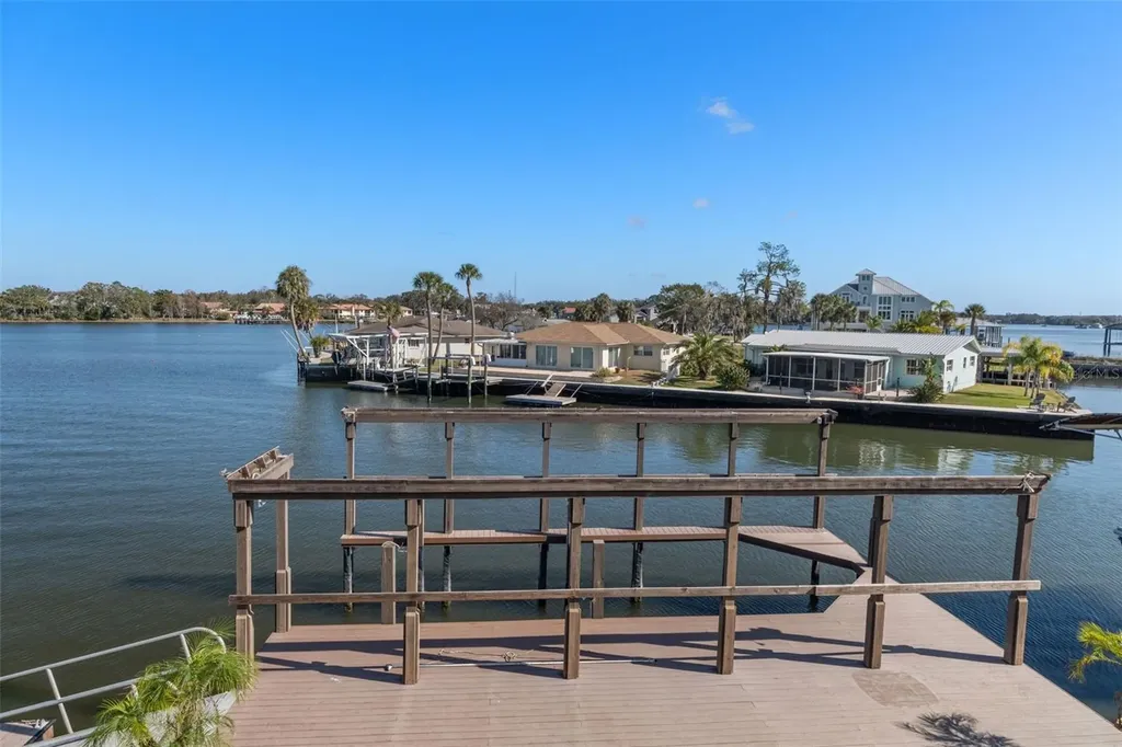 2235 N Kings Cove Point Crystal River FL 34429