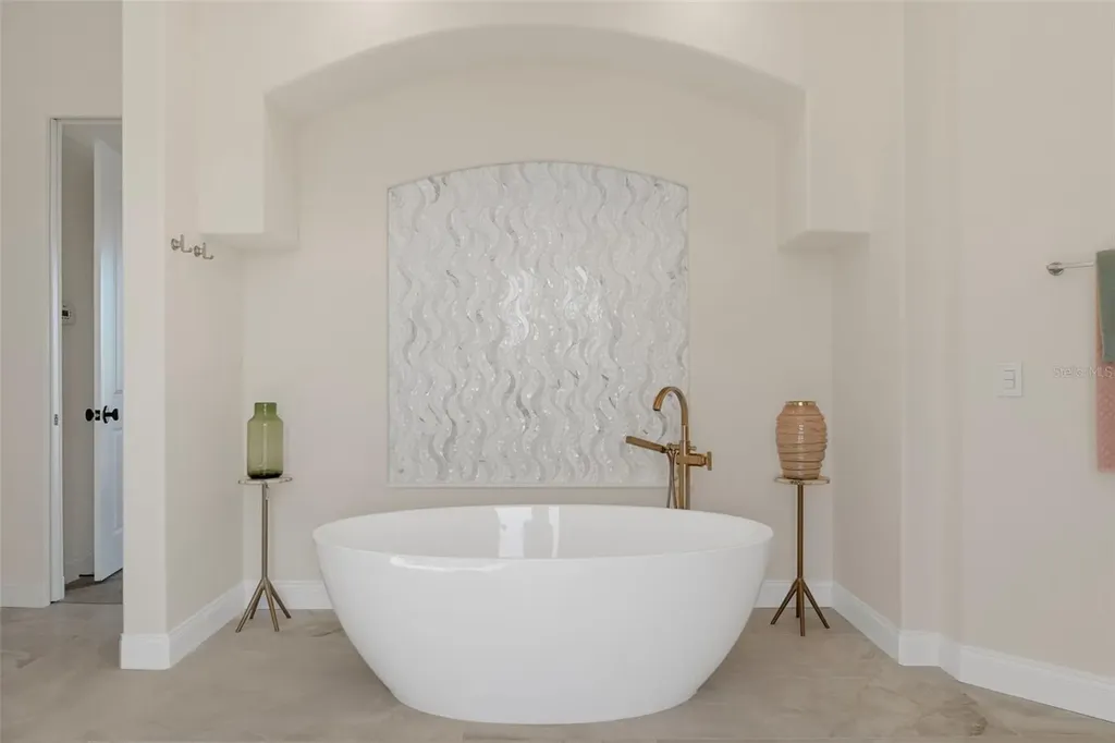 2235 N Kings Cove Point Crystal River FL 34429