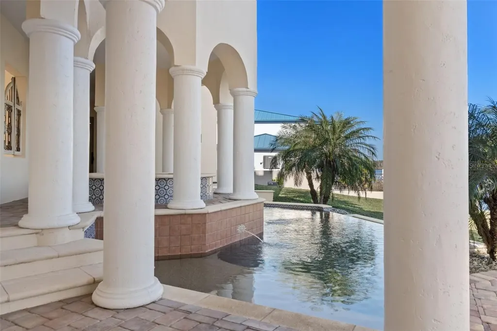 2235 N Kings Cove Point Crystal River FL 34429