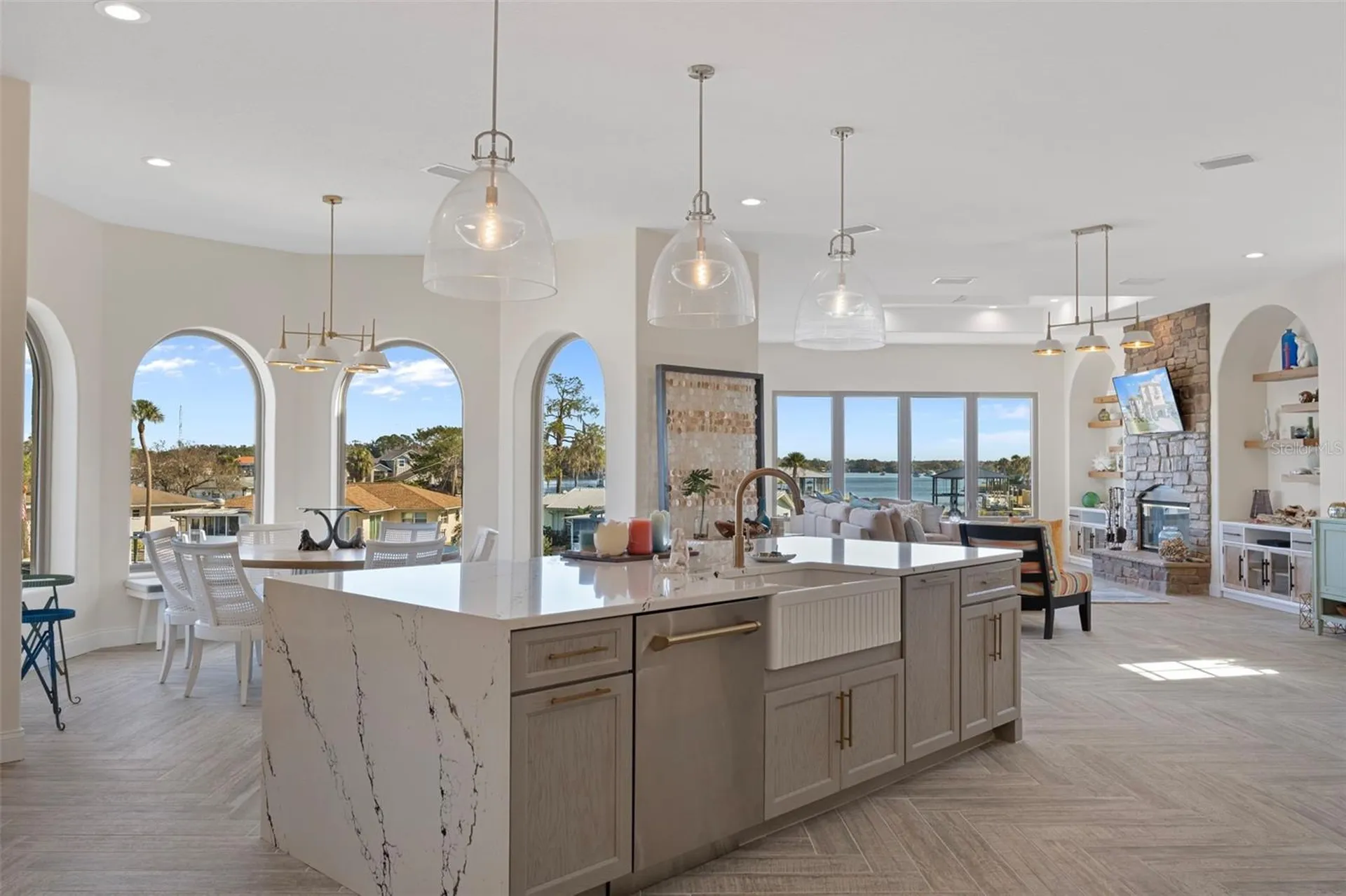 2235 N Kings Cove Point Crystal River FL 34429