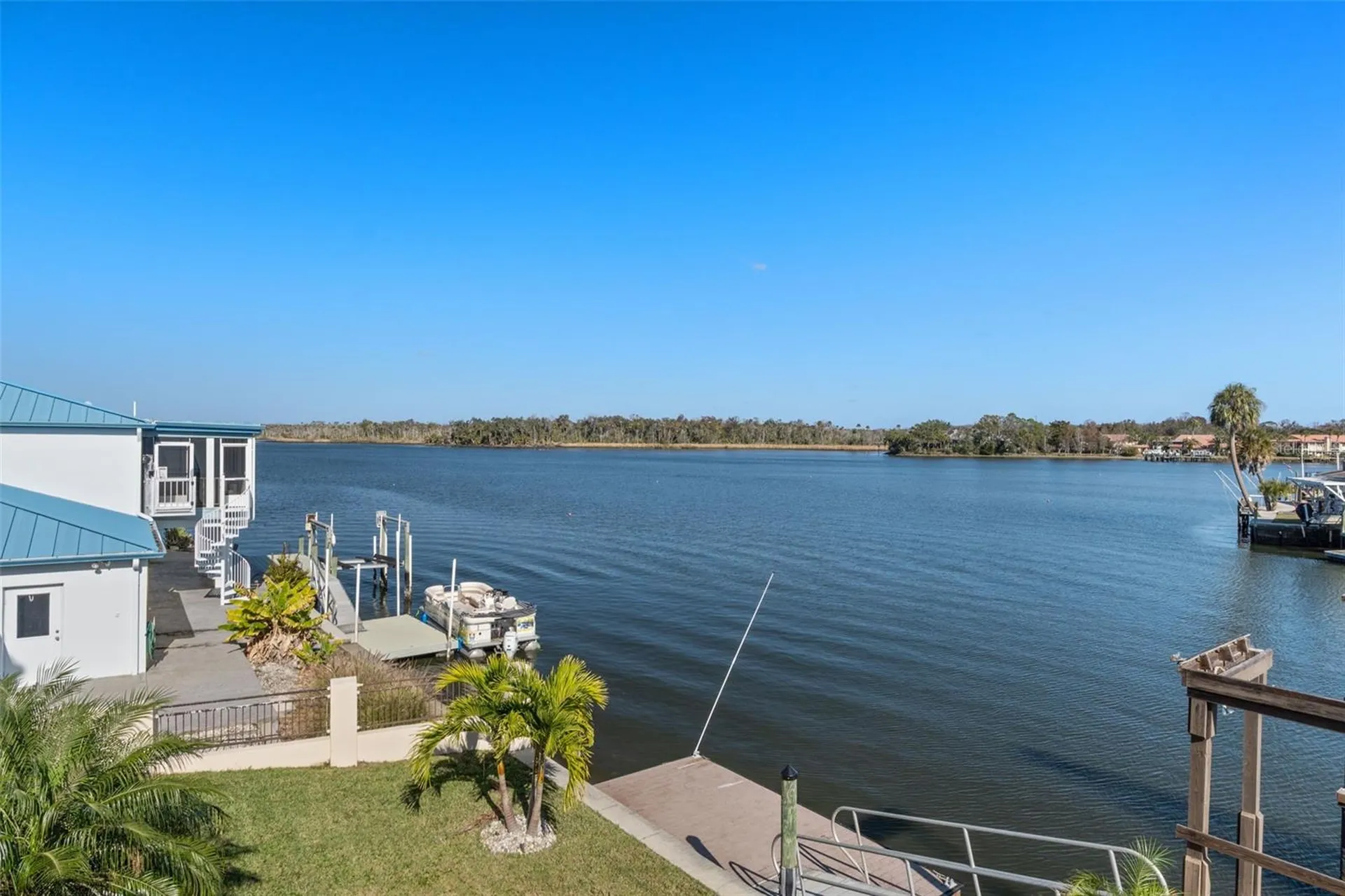 2235 N Kings Cove Point Crystal River FL 34429