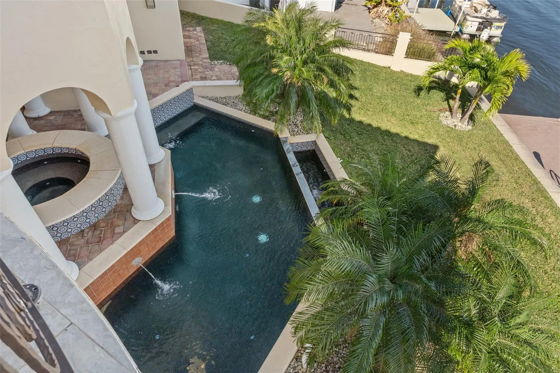 2235 N Kings Cove Point Crystal River FL 34429