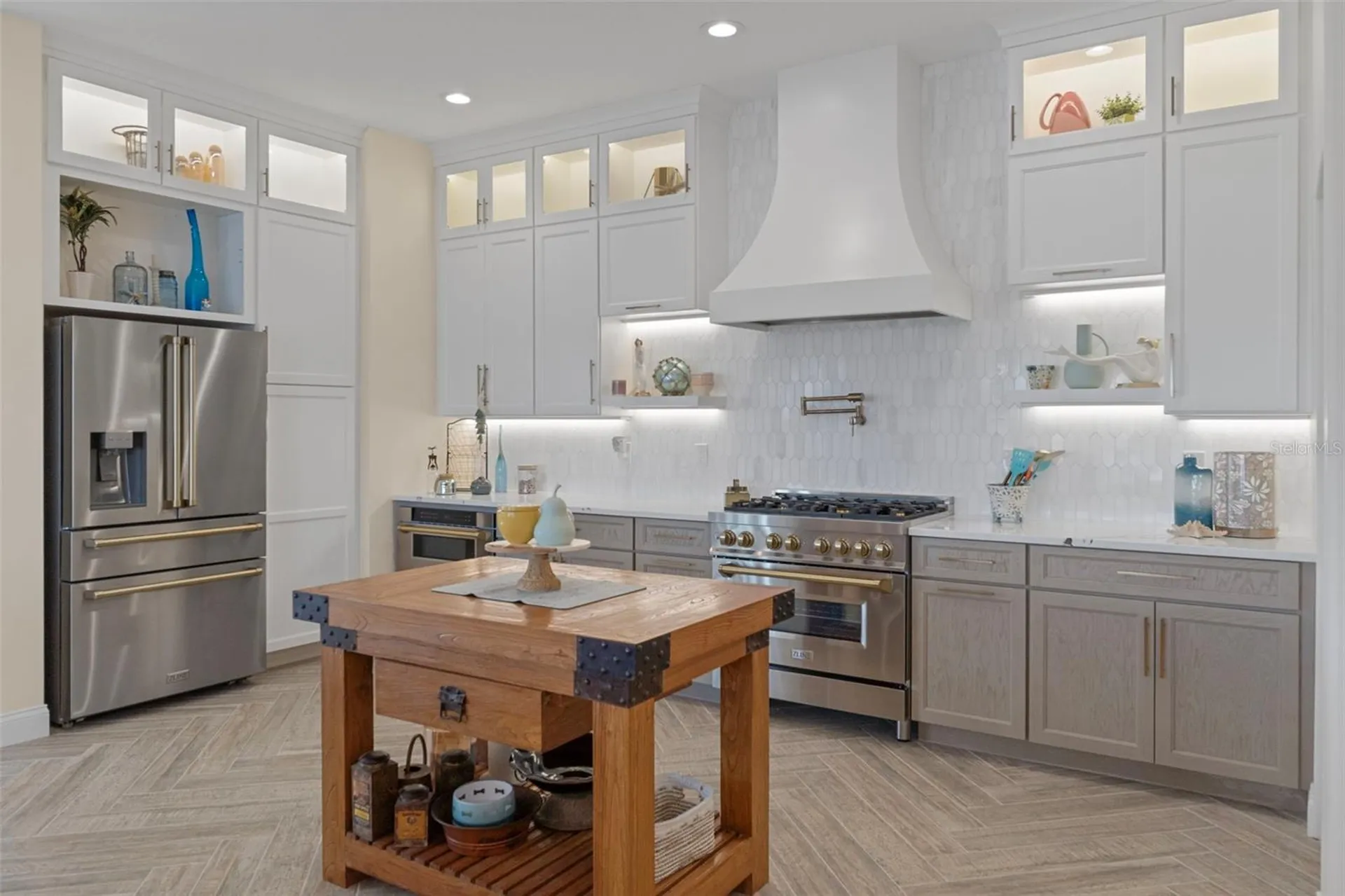 2235 N Kings Cove Point Crystal River FL 34429