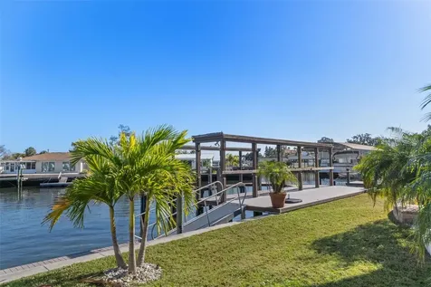 2235 N Kings Cove Point Crystal River FL 34429