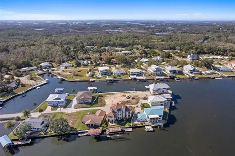 2235 N Kings Cove Point Crystal River FL 34429
