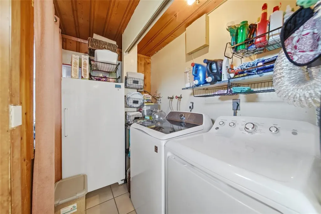 5080 70th Avenue N Pinellas Park FL 33781