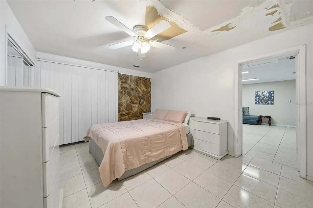 5080 70th Avenue N Pinellas Park FL 33781