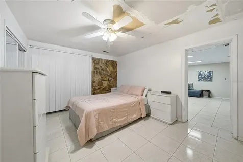 5080 70th Avenue N Pinellas Park FL 33781