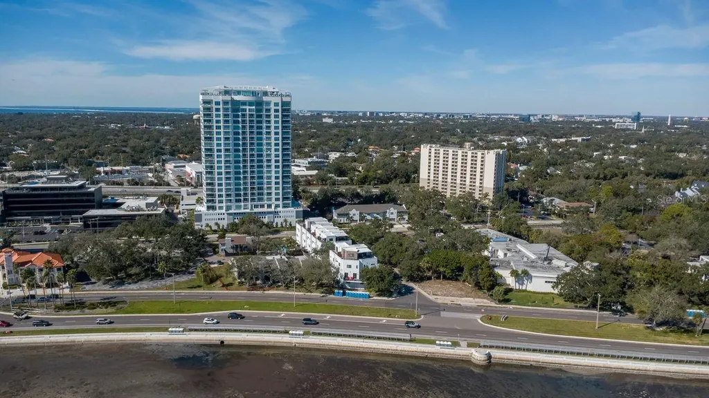 2810 W Barcelona Street Tampa FL 33629