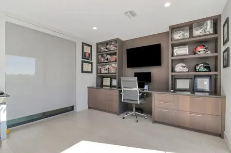 2810 W Barcelona Street Tampa FL 33629