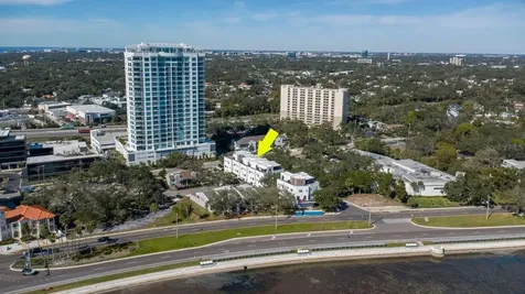 2810 W Barcelona Street Tampa FL 33629