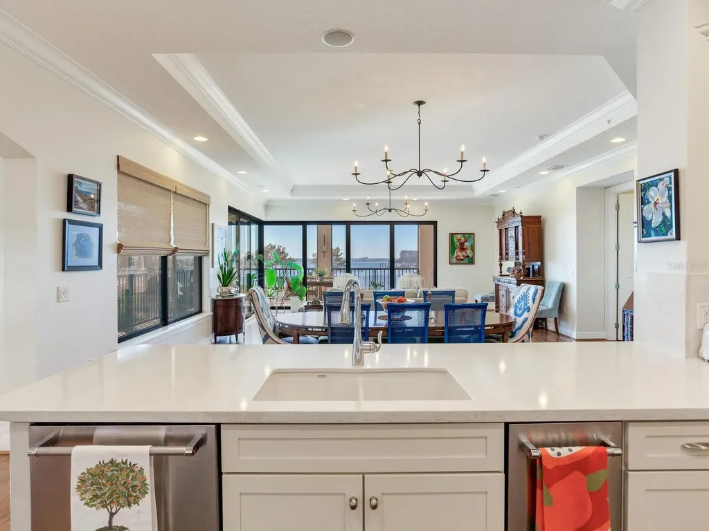 5707 Yeats Manor Drive Tampa FL 33616