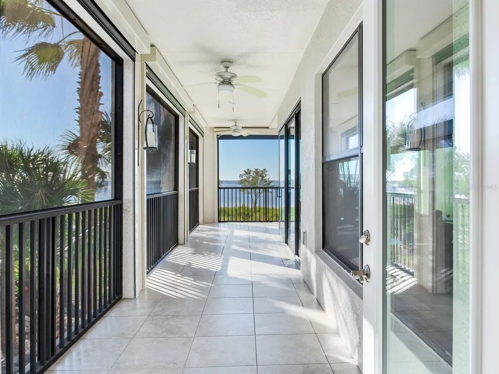 5707 Yeats Manor Drive Tampa FL 33616