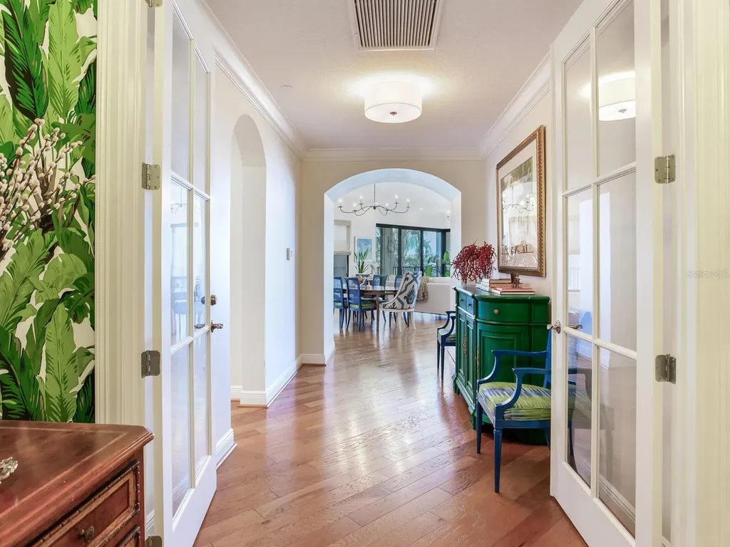 5707 Yeats Manor Drive Tampa FL 33616