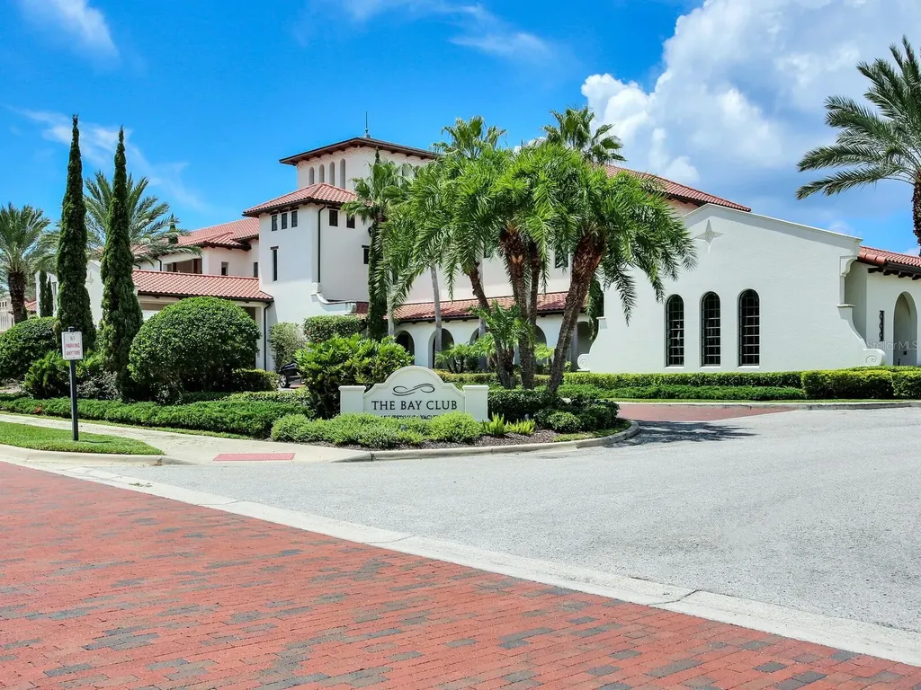 5707 Yeats Manor Drive Tampa FL 33616