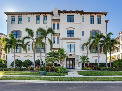5707 Yeats Manor Drive Tampa FL 33616