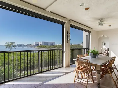 5707 Yeats Manor Drive Tampa FL 33616