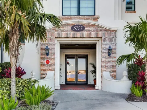 5707 Yeats Manor Drive Tampa FL 33616
