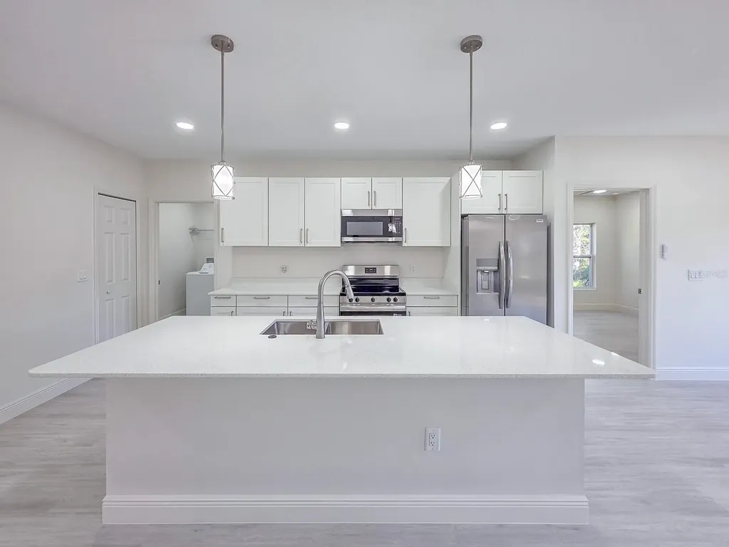 1355 9th Avenue Deland FL 32724