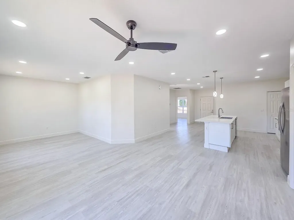 1355 9th Avenue Deland FL 32724