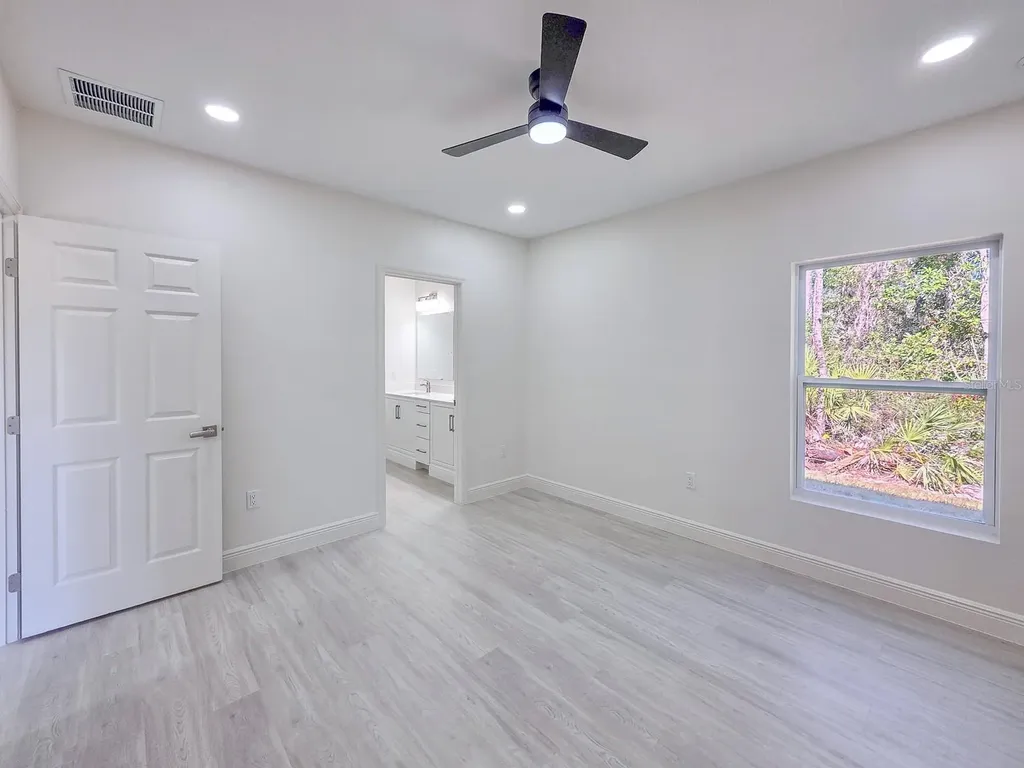 1355 9th Avenue Deland FL 32724