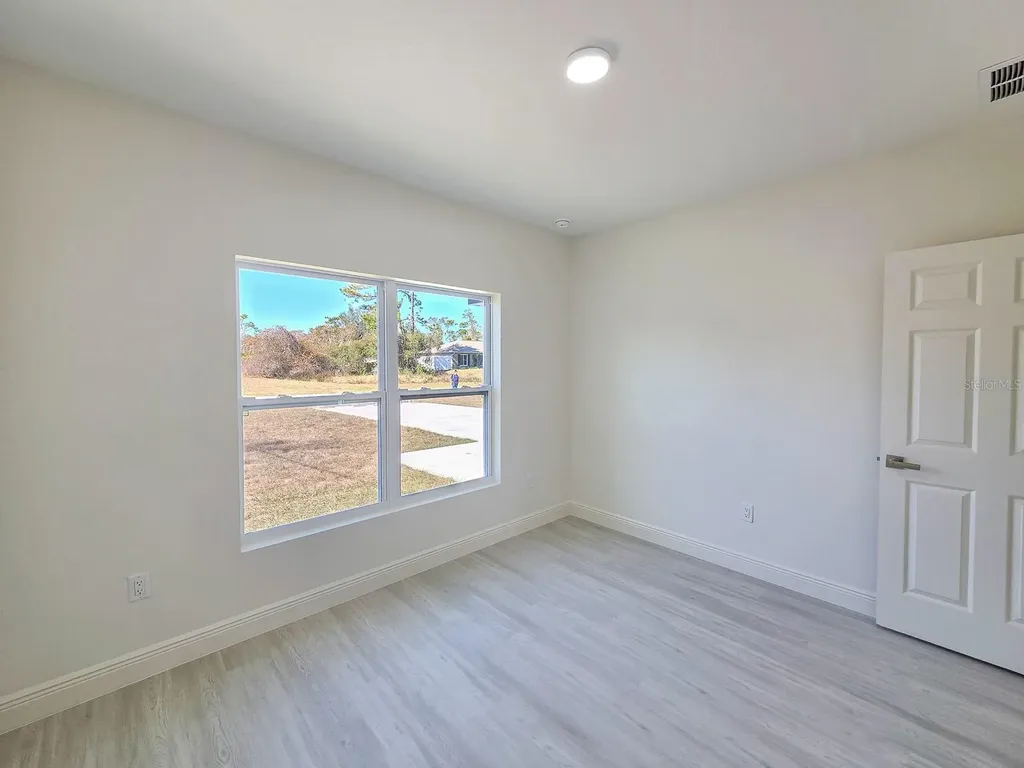 1355 9th Avenue Deland FL 32724