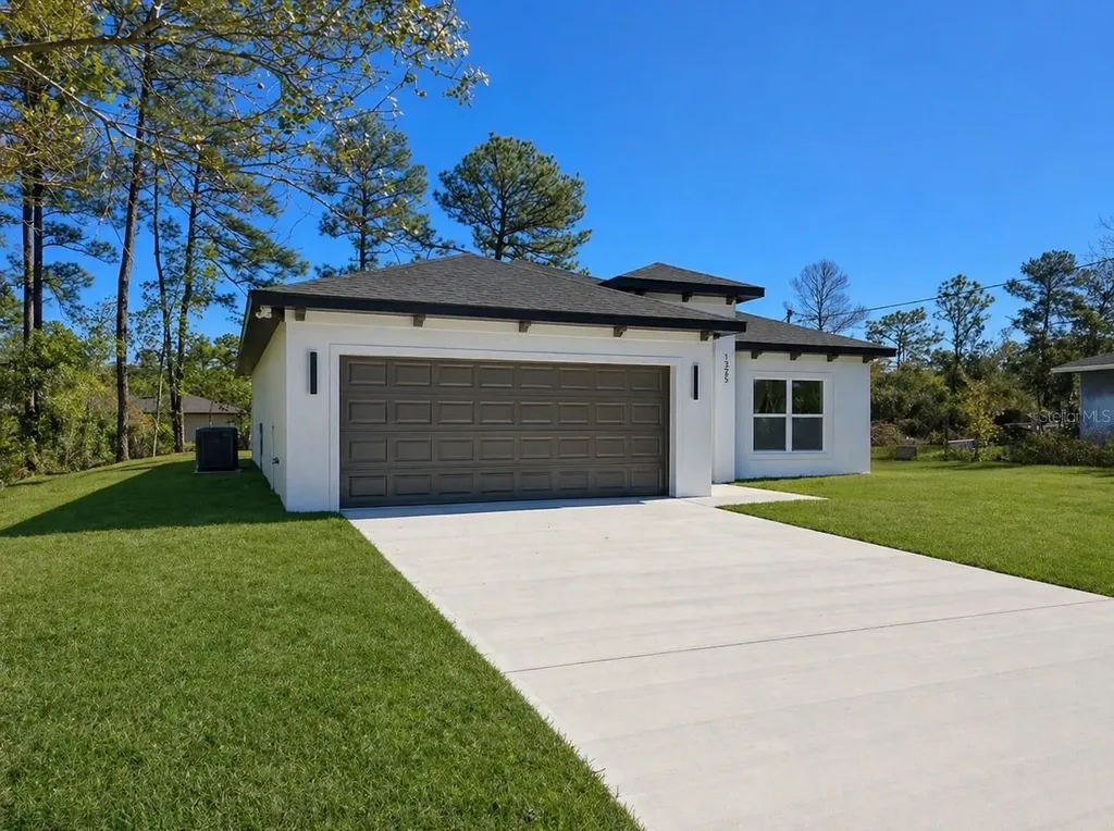 1355 9th Avenue Deland FL 32724