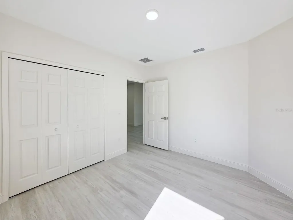 1355 9th Avenue Deland FL 32724