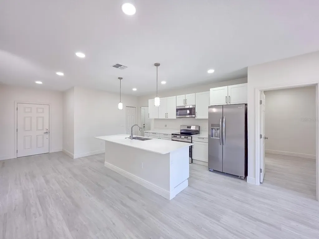 1355 9th Avenue Deland FL 32724