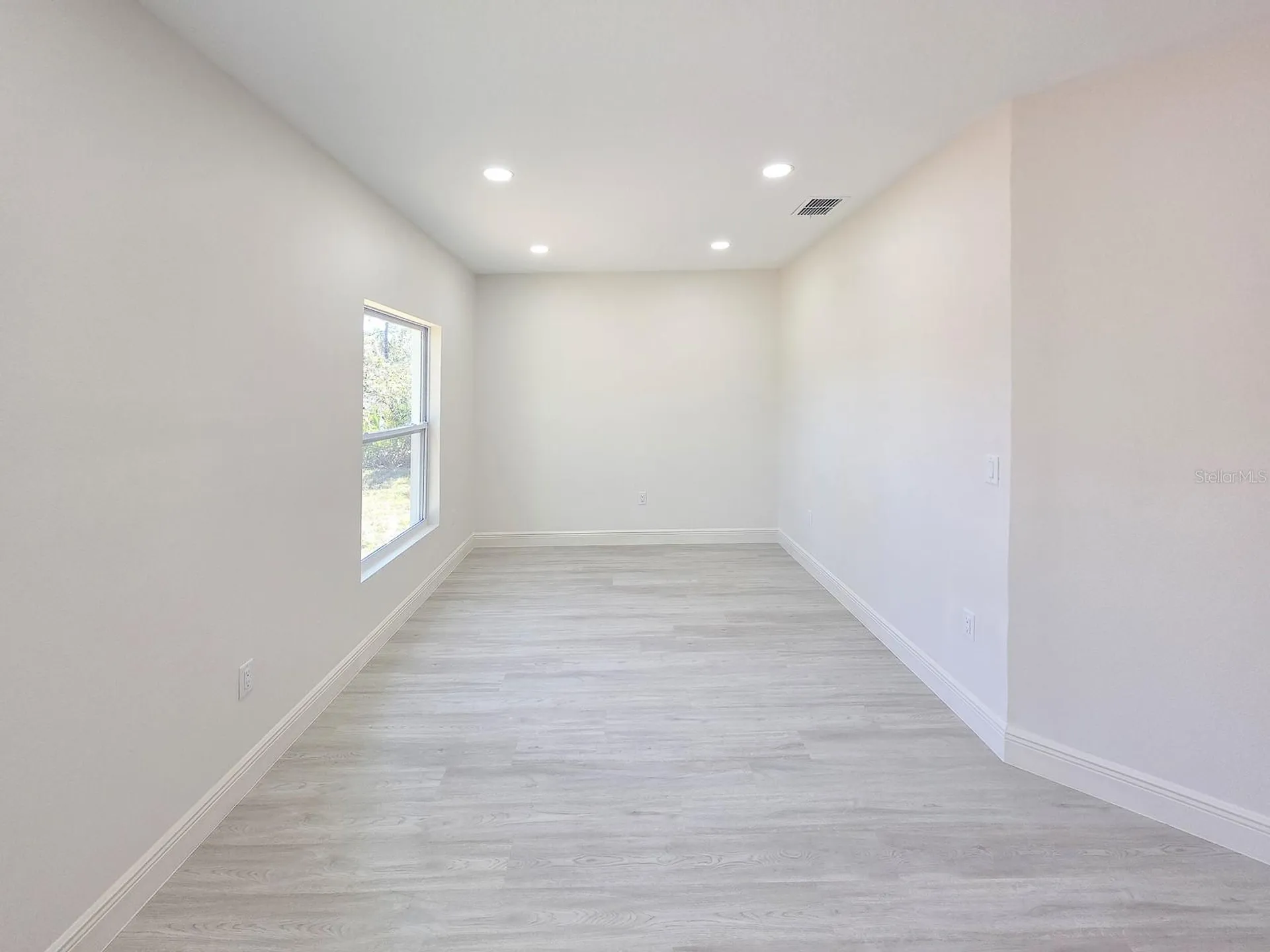 1355 9th Avenue Deland FL 32724