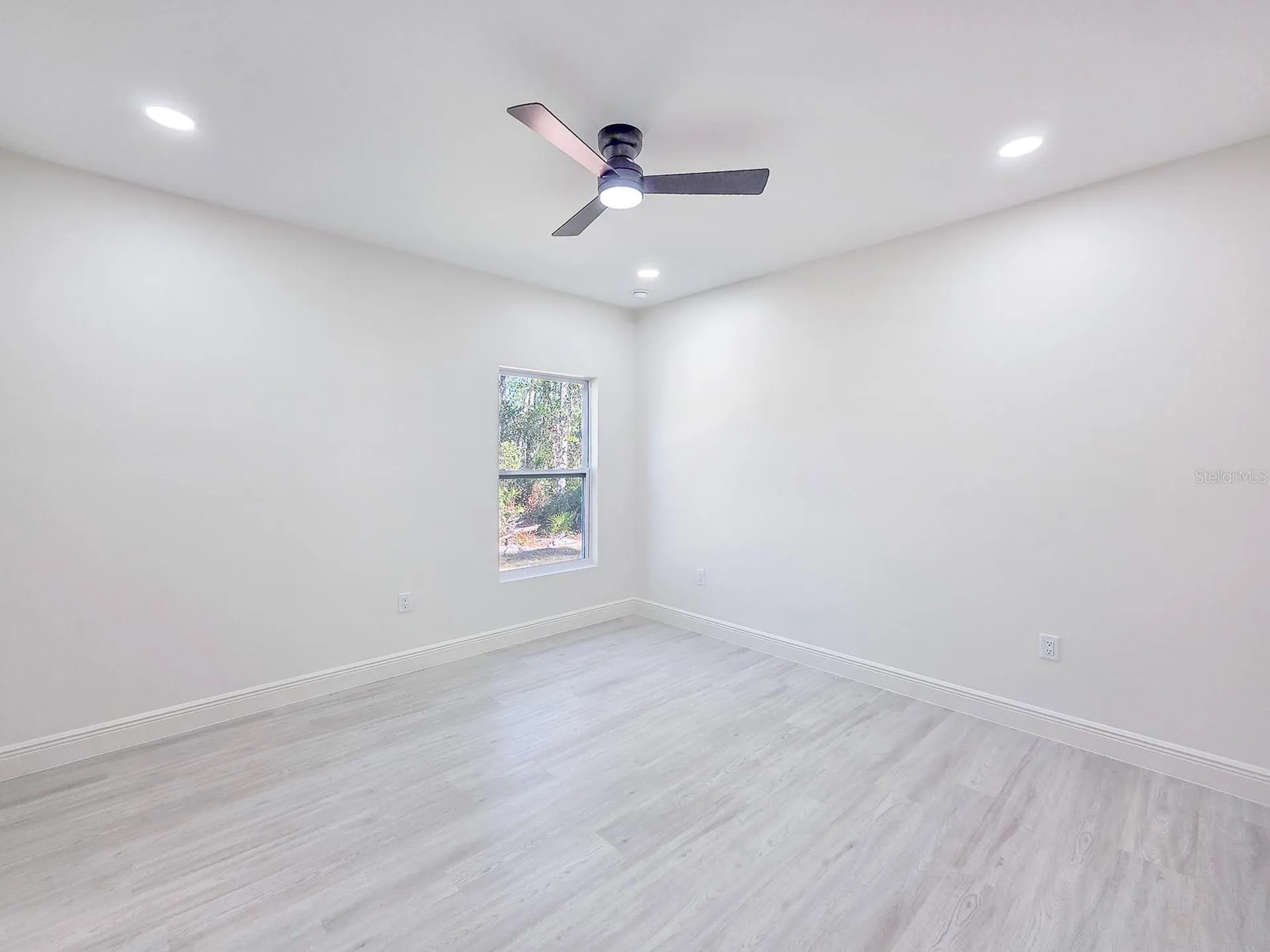 1355 9th Avenue Deland FL 32724