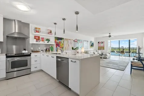 9393 Midnight Pass Road Sarasota FL 34242