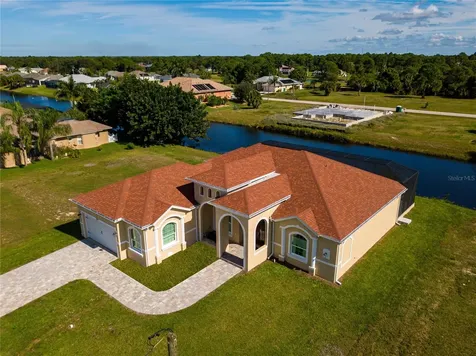 238 W Pine Valley Lane Rotonda West FL 33947
