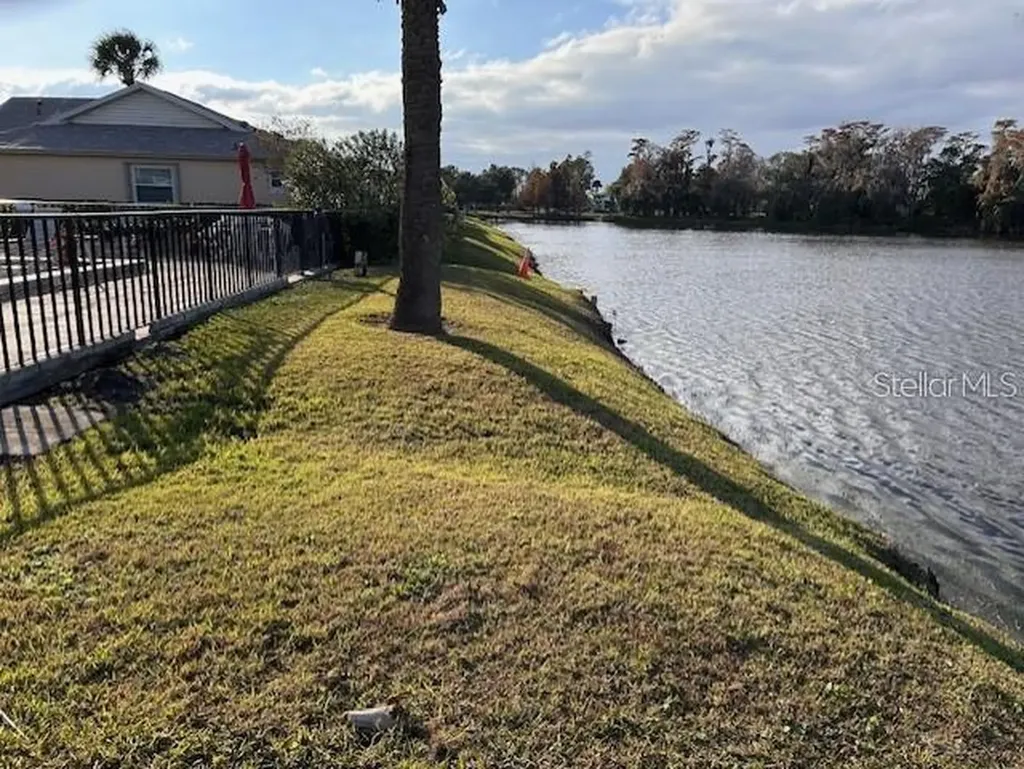 40 E Country Cove Way Kissimmee FL 34743