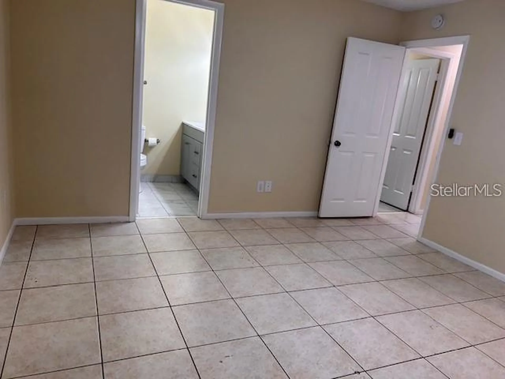 40 E Country Cove Way Kissimmee FL 34743