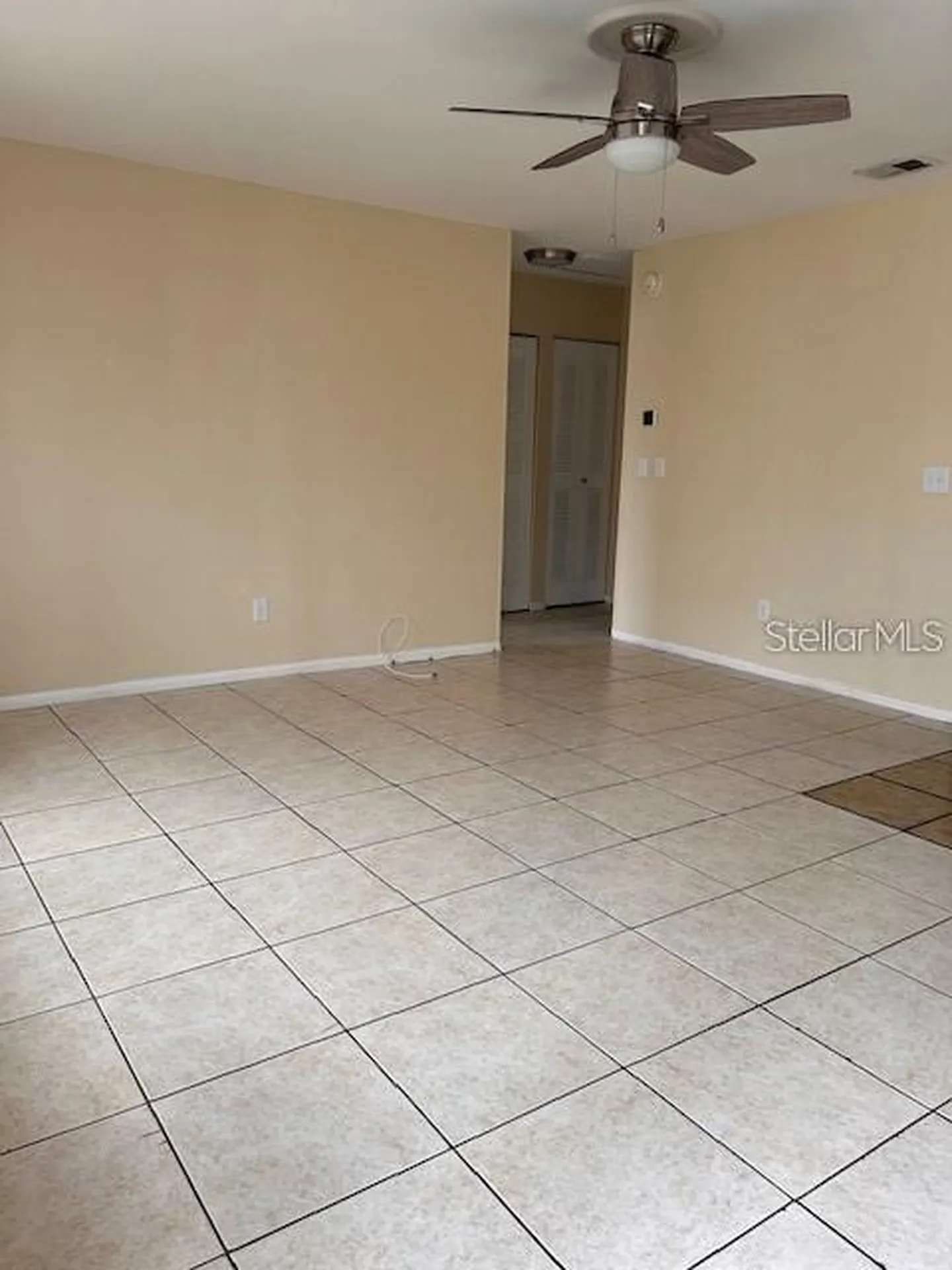 40 E Country Cove Way Kissimmee FL 34743